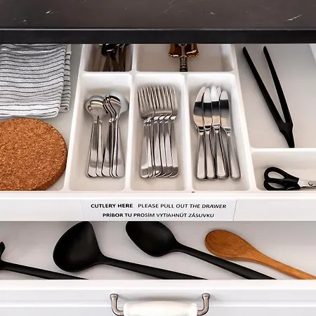 New 1 - Self Check In, Free Parking 公寓