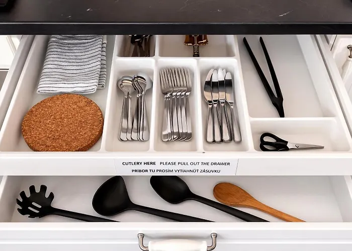 New 1 - Self Check In, Free Parking Daire